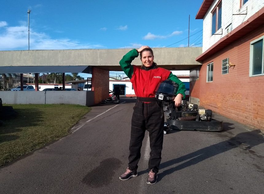 A vida é uma brincadeira, principalmente se for numa pista de kart
